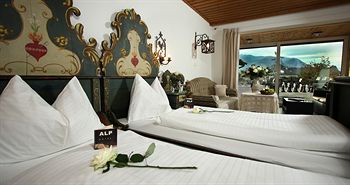 Alp Art Hotel 2*