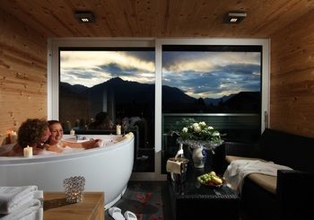 Alp Art Hotel 2*