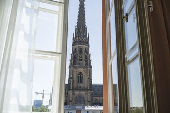 Leonardo Boutique Hotel Linz City Center 3*