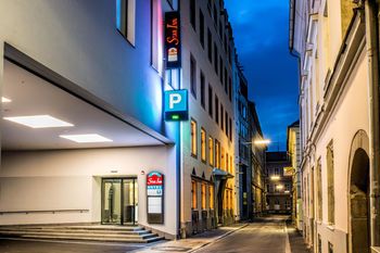 Leonardo Boutique Hotel Linz City Center 3*