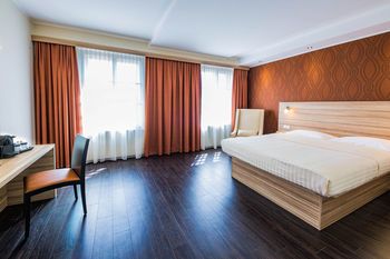 Leonardo Boutique Hotel Linz City Center 3*