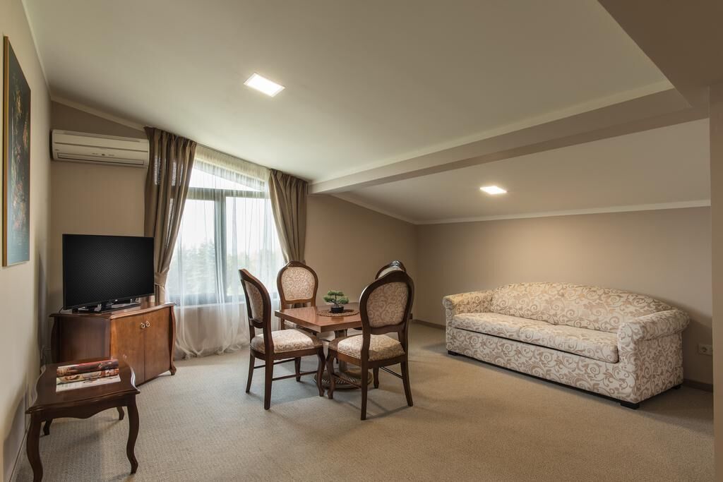 Hotel Villa Magus 3*