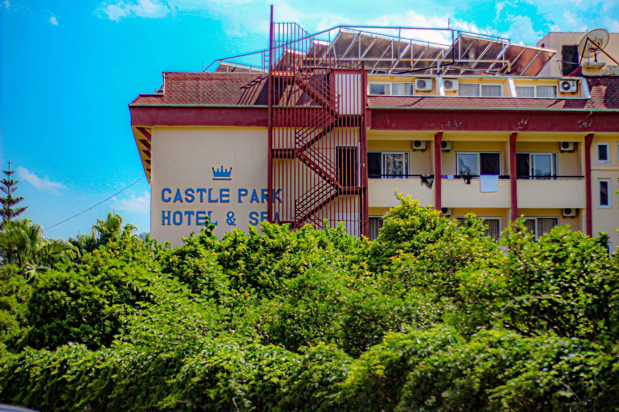 Castle Park Hotel 3*