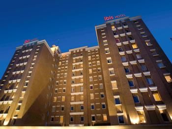 Ibis Hotel (Shanghai New International Expo Center FangDian Road Subway Station) 3*