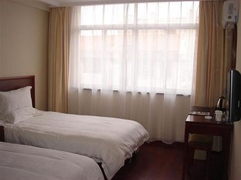 GreenTree Inn Hotel - Nantong Tongzhou Bus Station Express 2*