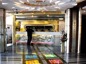 Homeinn Selected Hotel (Changchun People's Square Chongqing Road Huolicheng) 3*