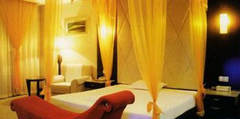 7Days Inn Hotel (Dongguan Tangxia Rainbow Shopping Center) 2*