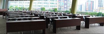 7Days Inn Hotel (Dongguan Tangxia Rainbow Shopping Center) 2*