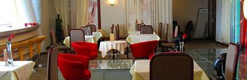 7Days Inn Hotel (Dongguan Tangxia Rainbow Shopping Center) 2*