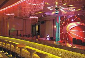 7Days Inn Hotel (Dongguan Tangxia Rainbow Shopping Center) 2*