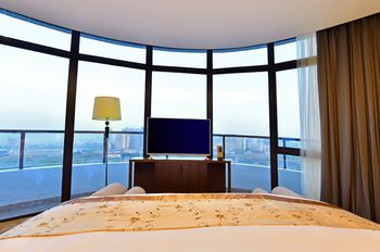Grand Skylight International Hotel Huizhou 5*