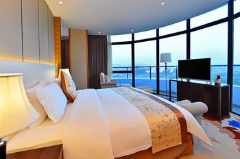 Grand Skylight International Hotel Huizhou 5*