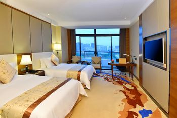 Grand Skylight International Hotel Huizhou 5*