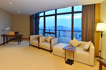 Grand Skylight International Hotel Huizhou 5*