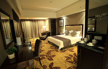 Country Garden Phoenix Hotel, XingAnMeng 5*