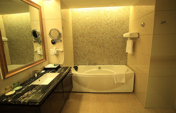 Country Garden Phoenix Hotel, XingAnMeng 5*