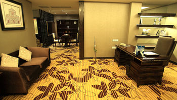 Country Garden Phoenix Hotel, XingAnMeng 5*