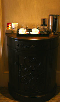 Fudu Hotel (Geshan Road Light Rail Station Store of Dongyang Yintai Shopping Mall) 3*
