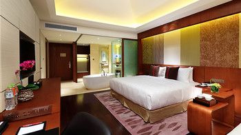 HUALUXE Hotels and Resorts KUNMING 5*