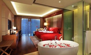 HUALUXE Hotels and Resorts KUNMING 5*