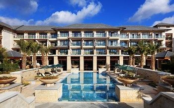 HUALUXE Hotels and Resorts KUNMING 5*
