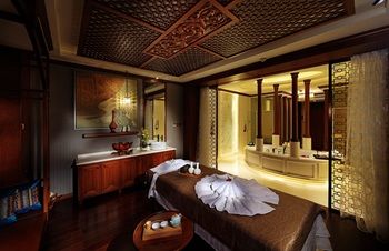 HUALUXE Hotels and Resorts KUNMING 5*