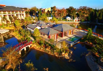 HUALUXE Hotels and Resorts KUNMING 5*