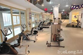 Minglan Holiday Hotel 3*