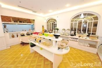 Minglan Holiday Hotel 3*