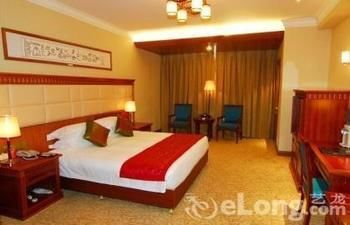 Adange Hotel 4*