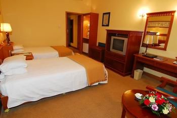 Adange Hotel 4*
