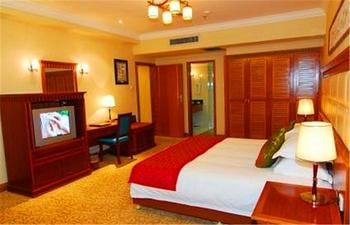 Adange Hotel 4*