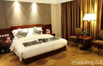 Adange Hotel 4*