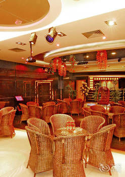 Adange Hotel 4*
