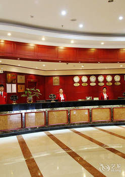 Adange Hotel 4*
