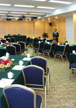 Adange Hotel 4*