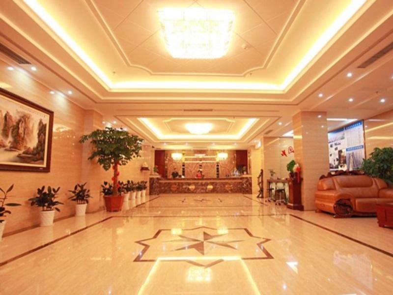 Fulante Le Hotel (Tianmen Mountain Fengwan Road) 2*