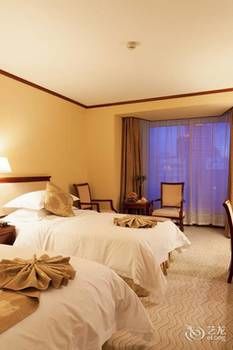 Changchun Celebrity Hotel 4*