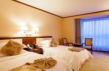 Changchun Celebrity Hotel 4*