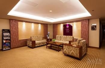 Changchun Celebrity Hotel 4*