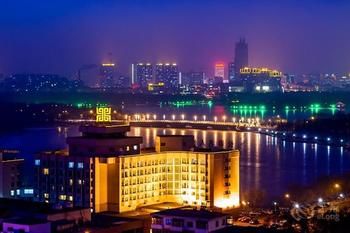 Changchun Celebrity Hotel 4*