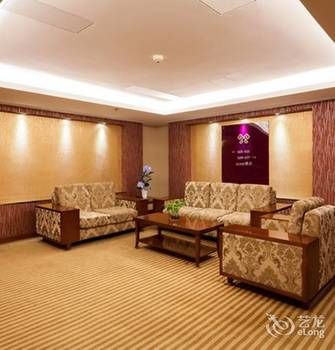 Changchun Celebrity Hotel 4*
