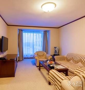 Changchun Celebrity Hotel 4*