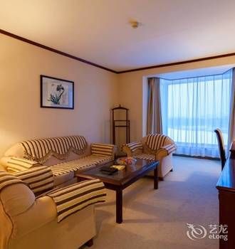Changchun Celebrity Hotel 4*