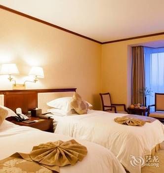 Changchun Celebrity Hotel 4*