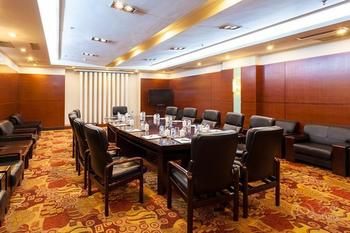 Changchun Celebrity Hotel 4*