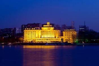 Changchun Celebrity Hotel 4*