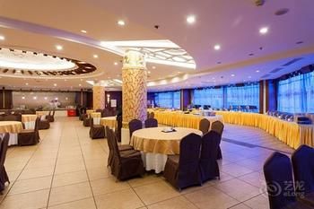 Changchun Celebrity Hotel 4*