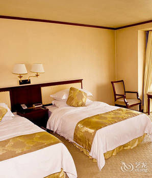 Changchun Celebrity Hotel 4*