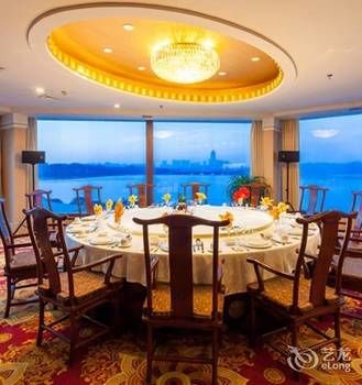 Changchun Celebrity Hotel 4*